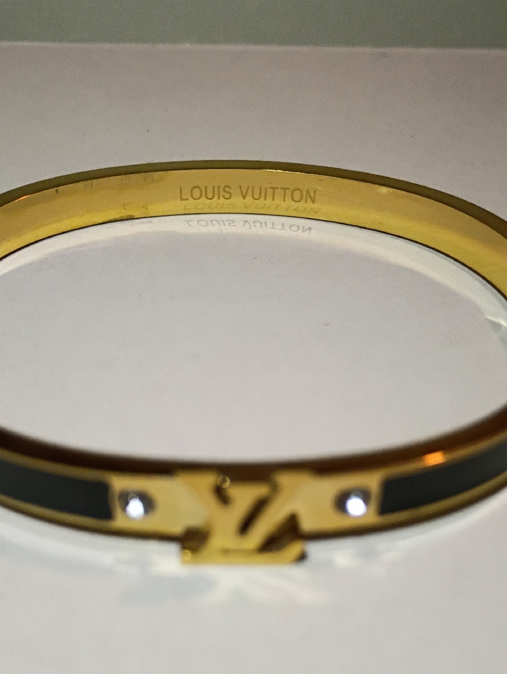 New Black and Gold Bangle Bracelet - Picture 4 of 8